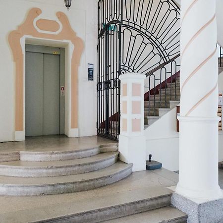 Happynest In Old Town Apartment Krakow Bagian luar foto