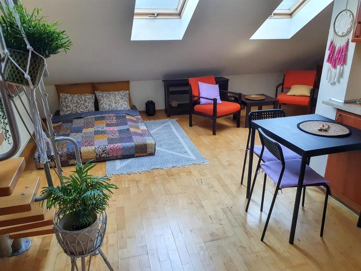 Happynest In Old Town Apartment Krakow Bagian luar foto